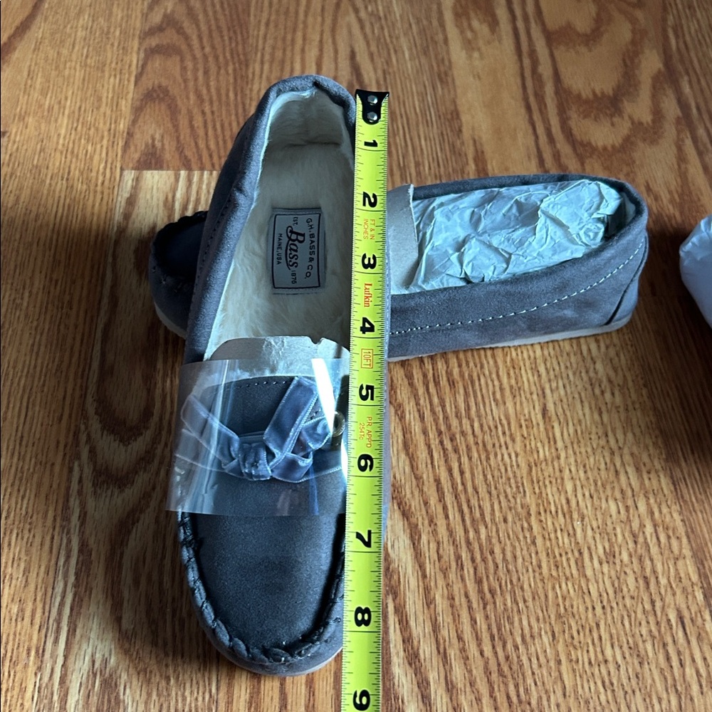 G.H. Bass & Co. New Dark Gray Loafers Size Small w/Faux Fur Lining - Picture 13 of 16
